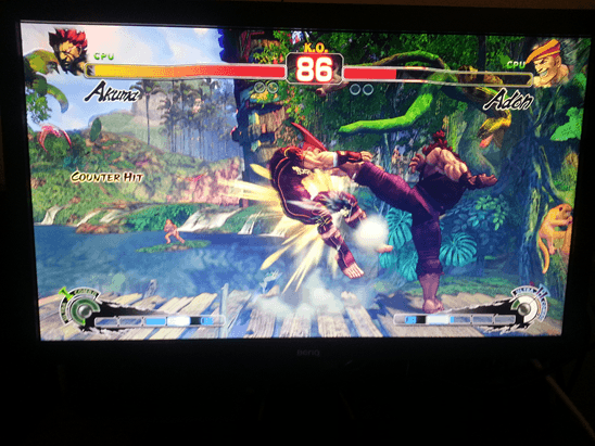 The BenQ RL2455HM felt great playing Super Street Fighter IV: Arcade Edition 2012. (CPU vs CPU pictured for screenshot purposes)